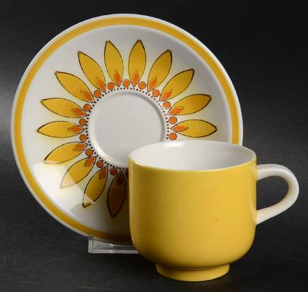 Colorama Flat Cup & Saucer Set