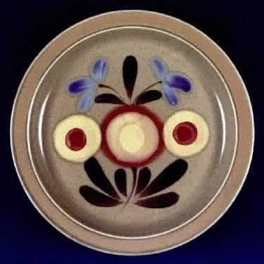Finlandia 12" Chop Plate (Round Platter)