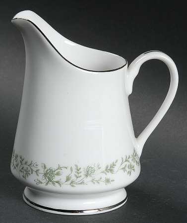 Montclaire Creamer