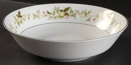 Pickwick 9" Round Vegetable Bowl