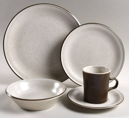 White Sands 5 Piece Place Setting