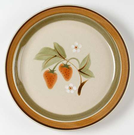 Wild Strawberry 12" Chop Plate (Round Platter)