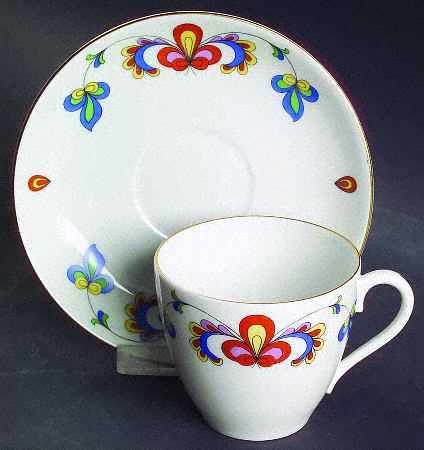 Farmer's Rose (Rim, Gold Trim) Flat Cup & Saucer Set