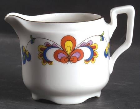 Farmer's Rose (Rim, Gold Trim) Mini Creamer