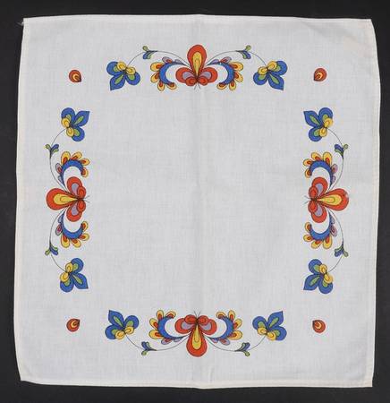 Farmer's Rose (Rim, Gold Trim) Cloth Napkin