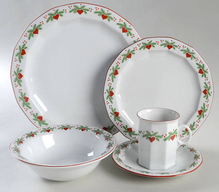 Hearts & Pines (Multisided) 5 Piece Place Setting by Porsgrund