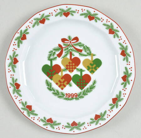 Hearts & Pines (Multisided) 1999 Collector Plate by Porsgrund