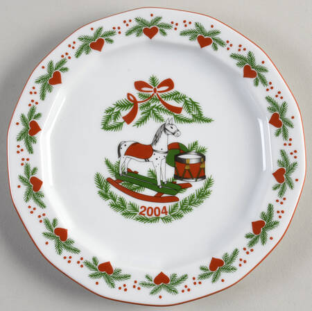 Hearts & Pines (Multisided) 2004 Collector Plate by Porsgrund
