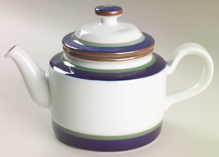 Saga Teapot & Lid