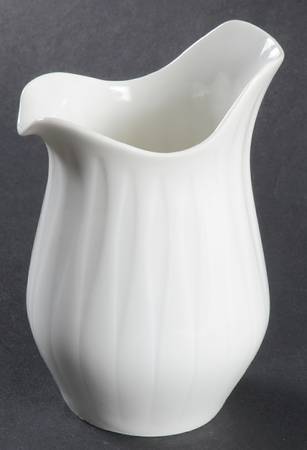 Spire White Creamer