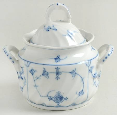 Straw (Swirled) Sugar Bowl & Lid