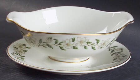 Bridal Wreath Gravy Boat with Attached Underplate