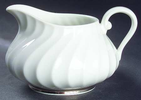 Elegance (Platinum Inner Ring) Creamer