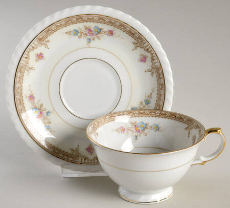 Glenthorne Footed Cup & Saucer Set