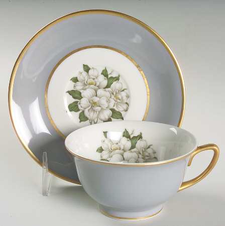 Mayfair Footed Cup & Saucer Set