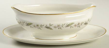 PRI1 Gravy Boat with Attached Underplate
