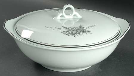 Lady Empire (Platinum Trim) Round Covered Vegetable