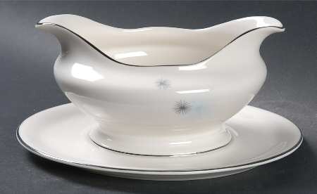 Star Shower Gravy Boat with Attached Underplate