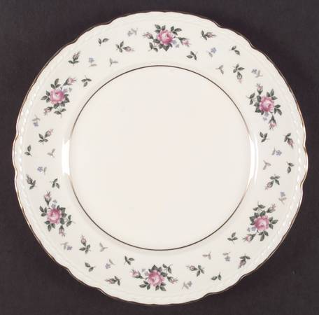 Sweet Briar Dinner Plate