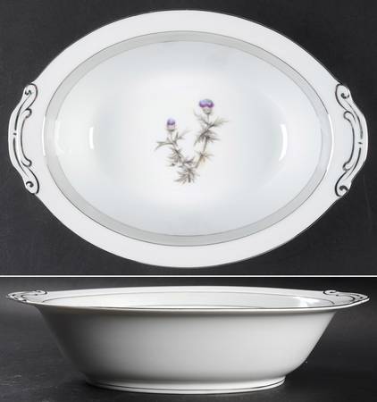 Majestic (Japan) #1250 10" Oval Vegetable Bowl