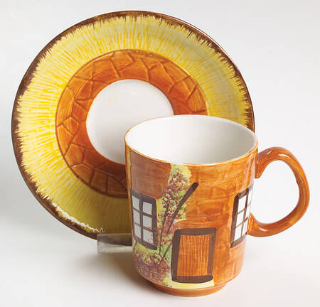 Ye Olde Cottage Flat Cup & Saucer Set