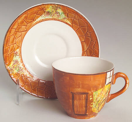 Ye Olde Cottage Flat Cup & Saucer Set