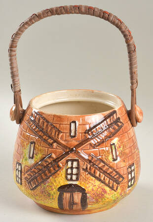 Ye Olde Cottage Biscuit Barrel No Lid