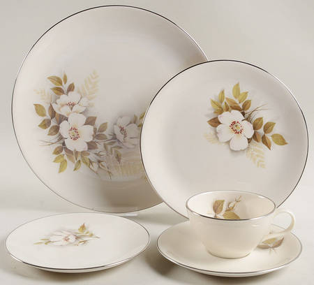 Ivory Rose 5 Piece Place Setting