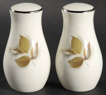 Ivory Rose Salt & Pepper Set