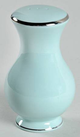 Skyridge Pepper Shaker