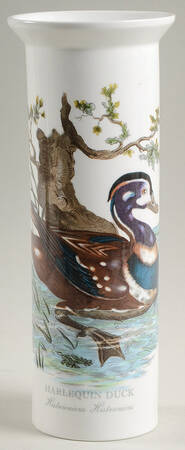 Birds of Britain 9" Serif Vase