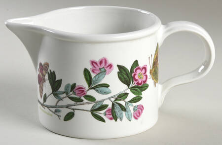 Botanic Garden Drum Shape 16 Oz Gravy Boat/Pitcher