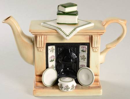 Botanic Garden Mini Figural Teapot & Lid