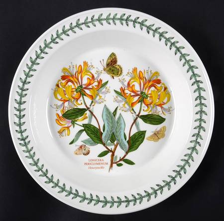 Botanic Garden Round Oven-To-Table Pie Plate