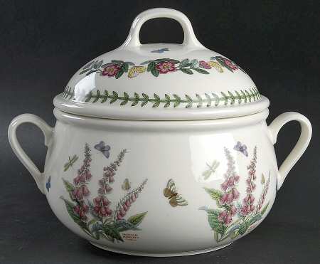 Botanic Garden 2.5 Qt Round Romantic New Shape Handle Casserole by Portmeirion