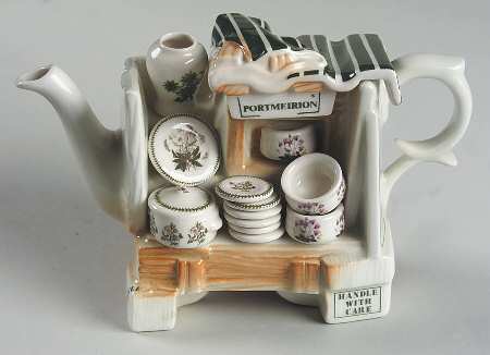 Botanic Garden Mini Figural Teapot & Lid