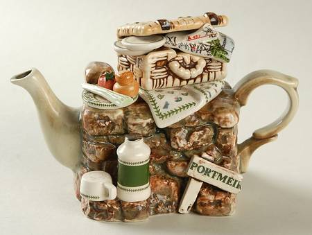 Botanic Garden Mini Figural Teapot & Lid
