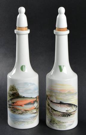 Compleat Angler Band Vinegar and Oil Set W/Stoppers