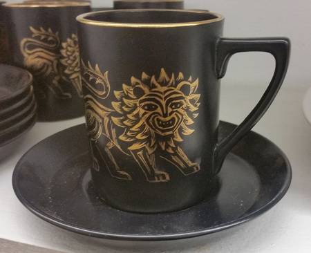 Gold Lion Flat Cup & Saucer Set