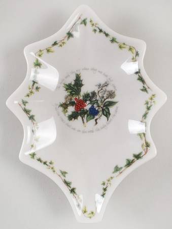 The Holly and The Ivy Holly Shaped Plate