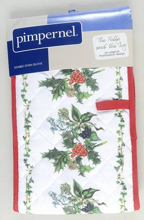 The Holly and The Ivy Cloth Double Oven Glove