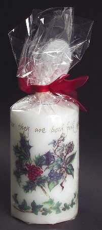 The Holly and The Ivy 4" Pillar Candle (Wax)