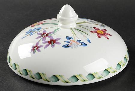 Ladies Flower Garden Lid for Round Vegetable