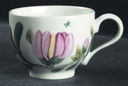 Magnolia Traditional Footed Cup