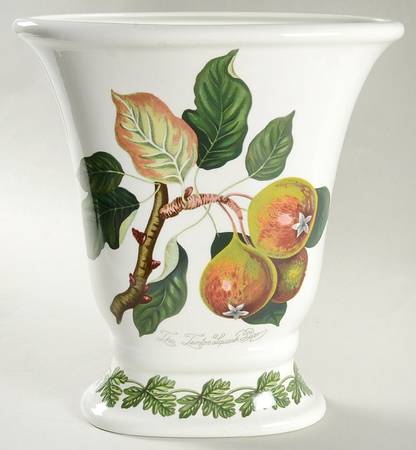 Pomona 9" Oval Versailles Vase