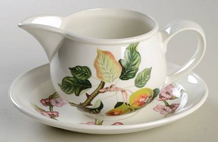 Pomona Gravy Boat & Underplate by Portmeirion