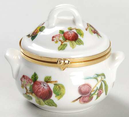 Pomona Casserole Miniature Box with Hinged Lid by Portmeirion