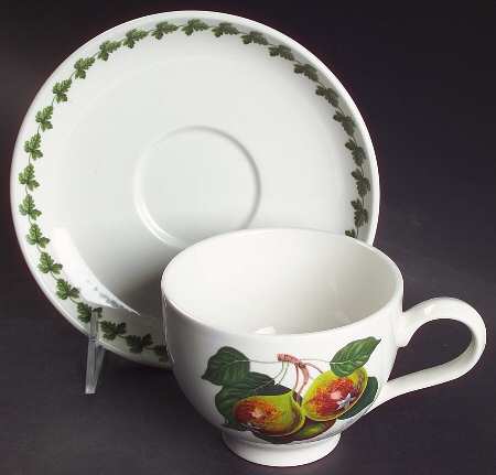 Pomona Traditional Breakfast Cup & Saucer w/Laurel Set