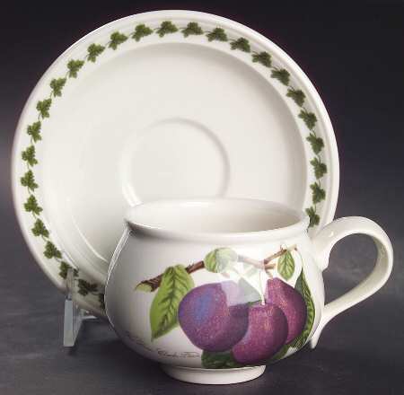 Pomona Romantic Footed Cup & Saucer Set w/Laurel