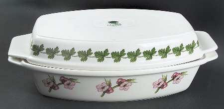 Pomona 13" Handled Oval Deep Baker with Lid
